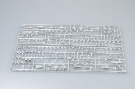 Maquette navire militaire : Croiseur russe Pyotr Velikiy 1/350 - Trumpeter 04522