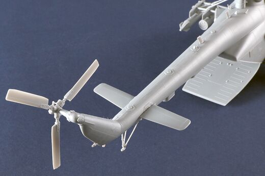 Maquette hélicoptère : Mi-8MTV5 Hip russe 1/48 - Trumpeter 05853