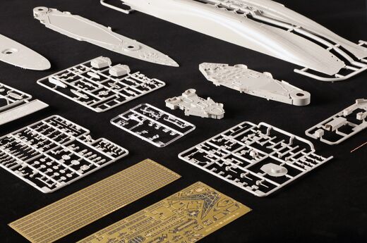 Maquette militaire : HMS Resolution au 1:350 - Trumpeter 05379  5379