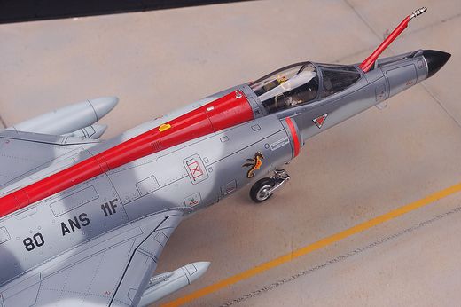Maquette d'avion militaire : Dassault Super-Étendard - 1/48 - Kitty Hawk Model 80138