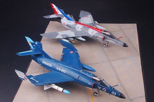 Maquette d'avion militaire : Dassault Super-Étendard - 1/48 - Kitty Hawk Model 80138