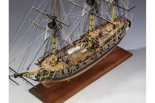 Maquette Bateau bois - frégate française HMS Pegasus 1793 - Amati 1300/05