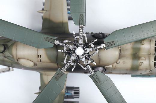 Maquette d'hélicoptère militaire : Mil Mi-24P Hind F - 1/48 - Zvezda 04812 4812