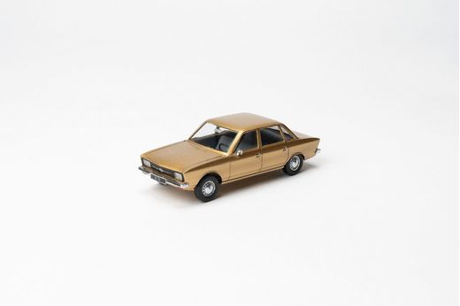 Maquette voiture : Berline K70 - 1/8 - Heller 80799