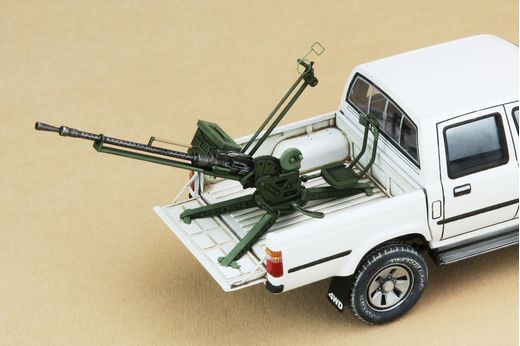 Maquette voiture : Pick UP w/ZPU-1 in 1:35 MENG-Model VS-001