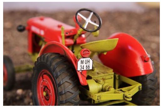 Maquette végicule agricole Tracteur Zetor 25 1/48 - CMK 08062