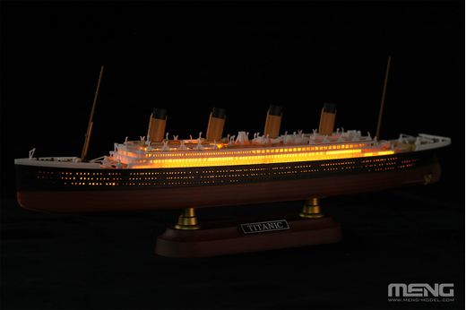 Maquette de bateau de croisière : RMS titanic 1/700 - Meng PS-008