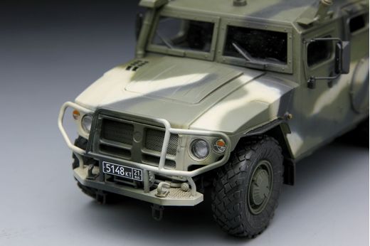 Maquette véhicule blindé russe GAZ-233014 STS "Tiger" 1/35 - Meng VS003