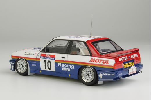 Maquette automobile : BMW M3 Tour de corse 1987 1/24 - Nunu BX24029