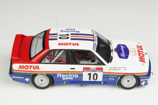 Maquette automobile : BMW M3 Tour de corse 1987 1/24 - Nunu BX24029