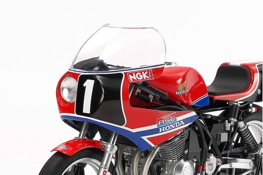 Maquette Honda RS1000 1/12 : Le modèle réduit emblématique à monter