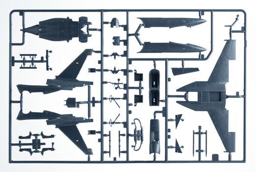 Maquette chasseur militaire : M-346 Master 1/72 - Italeri 1480