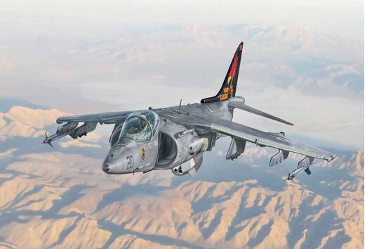 Maquette d'un chasseur militaire miltirôle : AV-8B Harrier II 1/72 - Italeri 90193