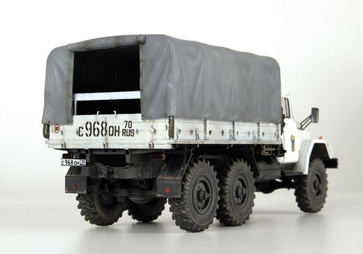 Maquette militaire : Camion de l'armée russe ZIL-131 1/35 - Zvezda 3706