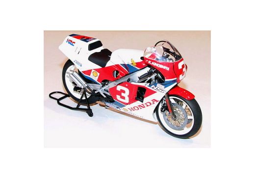 Maquette moto : Honda NSR 500 - 1/12 - Tamiya 14099