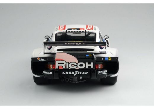 Maquette voiture : Porsche 935 K2 Lemans 1978 1/24 - Nunu B24025