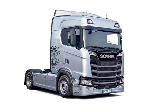 Maquette camion : Scania 770S 4x2 Grey Cab 1/24 - Italeri 3971