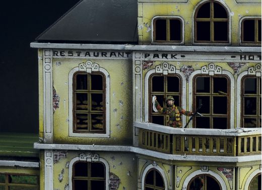 Diorama bataille militaire : Opération « Market Garden » Hartenstein Hotel 1/72 - Italeri 6107