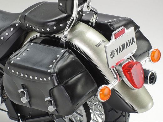 Maquette moto : Yamaha XV1600 Roadstar - 1/12 - Tamiya 14135