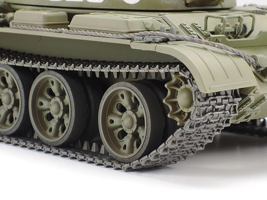 Maquette char d'assaut : Russian Medium Tank T-55 - 1/48 - Tamiya 32598 - france-maquette.fr