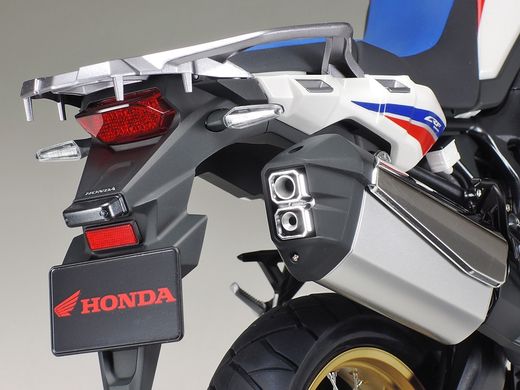 Maquette de moto : Honda Crf1000L Africa Twin - 1/6 - Tamiya 16042