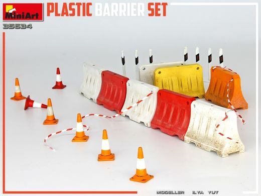 Décor miniature : Barrières routières en plastique - 1/35 - Miniart 35634