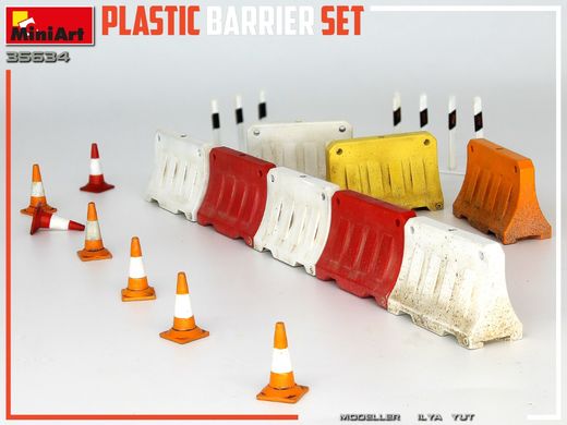 Décor miniature : Barrières routières en plastique - 1/35 - Miniart 35634