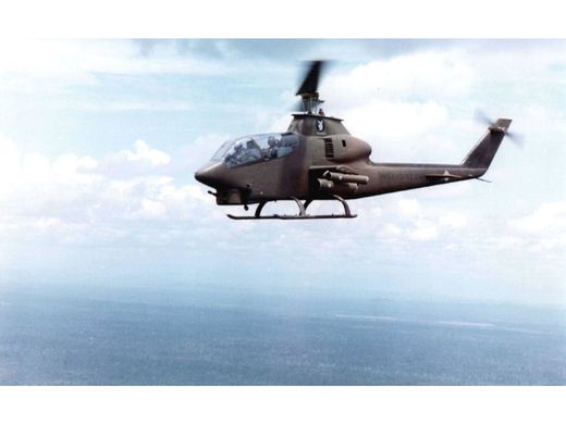 Maquette hélicoptère : AH-1G Cobra 1/32 - Revell 03821