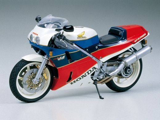 Maquette moto japonaise : Honda Vfr750R 1/12 - Tamiya 14057