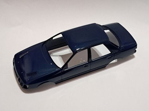 Maquette voiture : Ford Sierra Cosworth 4×4 1/24 rallye monte carlo 1991 - DM Modelkits DMK001