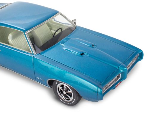 Modélisme voiture : 1969 Pontiac GTO "The Judge" 2N1 1/24 - Revell 14530