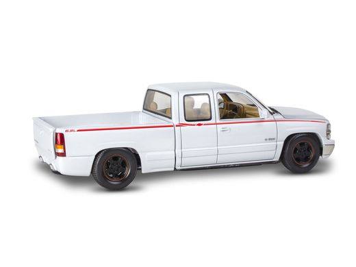 Modélisme voiture : 1999 Chevy Silverado Custom Pickup 1/25 - Revell 14538