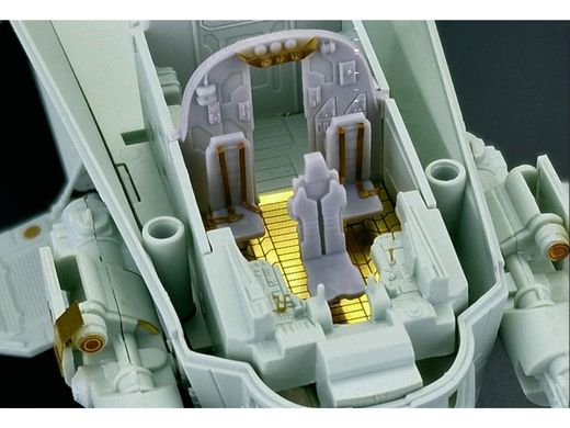 Maquette Star Wars The Mandalorian : Razor Crest "Platinum Edition" 1/72 - Revell 06788