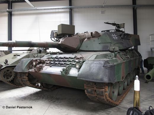 Coffret cadeau d'un tank : Leopard 1 A1A1-A1A4 1/35 - Revell 05656