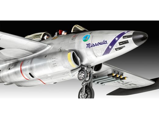 Maquette avion US : 75e Anniv. "Northrop F-89 Scorpion" 1/48 - Revell 05650