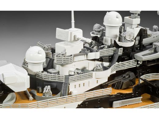 Maquette navire militaire : Cuirassé allemand Tripitz 1/350 - Revell 5096