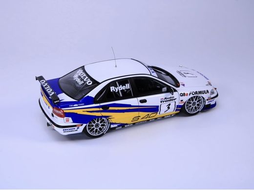 Maquette voiture : Volvo S40 BTCC Gagnant des marques 1997 1/24 - Nunu PN24034