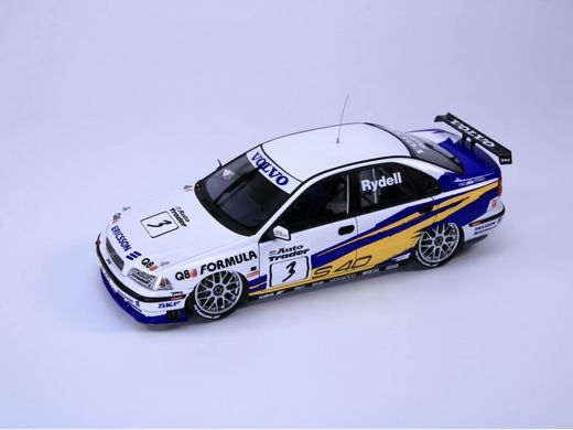 Maquette voiture : Volvo S40 BTCC Gagnant des marques 1997 1/24 - Nunu PN24034