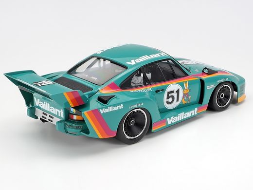 Maquette voiture de course : Porsche 935 Vaillant 1/20 - Tamiya 20071Maquette voiture de course : Porsche 935 Vaillant 1/20 - Tamiya 20071