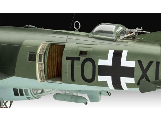 Maquette avion : Focke-Wulf Fw 200 C-5/C-8 Condor 1/72 - Revell 03777 3777