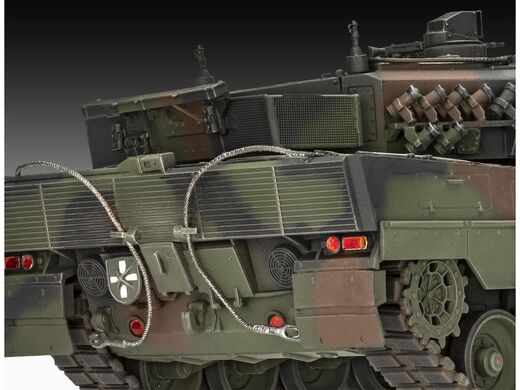 Maquette tank : 70 ans de la Bundeswehr - Leopard 2 A6A2 Édition exclusive 1/35 - Revell 05631Maquette tank : 70 ans de la Bundeswehr - Leopard 2 A6A2 Édition exclusive 1/35 - Revell 05631