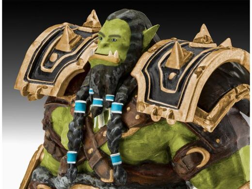 Coffret cadeau : Figurine World of Warcraft "The Orc Thrall" 1/16 - Revell 03516 3516