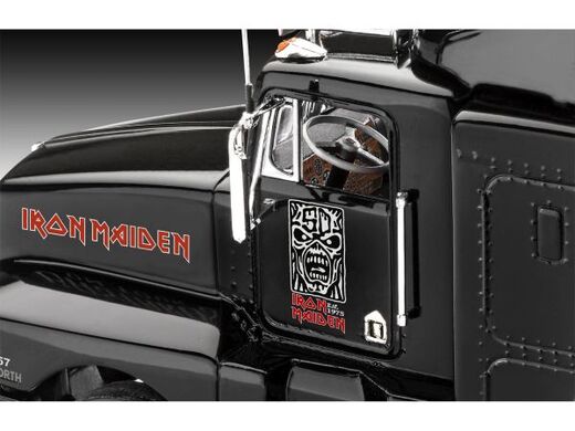 Maquette camion : Tour Truck "Iron Maiden" 1/32 - Revell 07740 7740