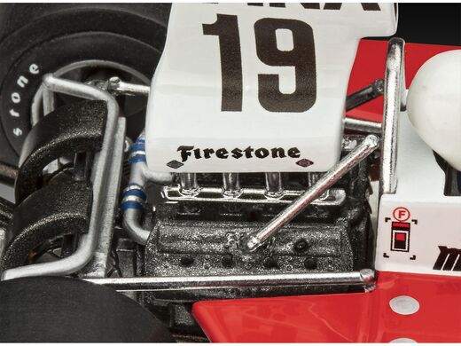 Maquette voiture de course : Model Set Surtees TS16/03 1/32 - Revell 67739