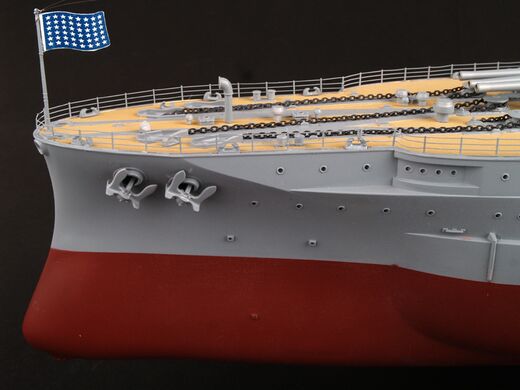Maquette militaire : USS Arizona BB-39 Pearl Harborg 1/200 - Trumpeter 3701
