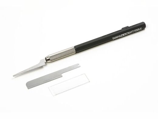 Outils pour maquette : Mini-scie compacte à main - Tamiya 74111