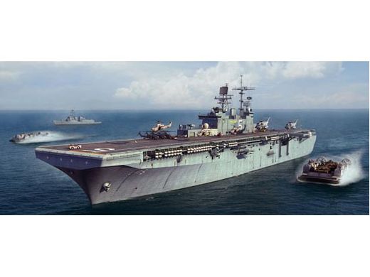 Maquette navire militaire : USS Bataan LHD-5 - 1:700 - Hobby Boss 9583406
