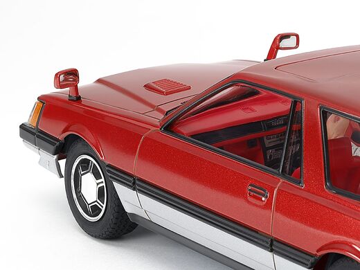Maquette voiture : Nissan Léopard 2 portes Hardtop 280X SF-L 1/24 - Tamiya 24378