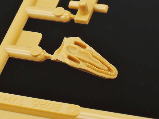 Maquette de dinosaure re à clipser et à peindre : FUKUIRAPTOR au 1/35 - Tamiya 28501