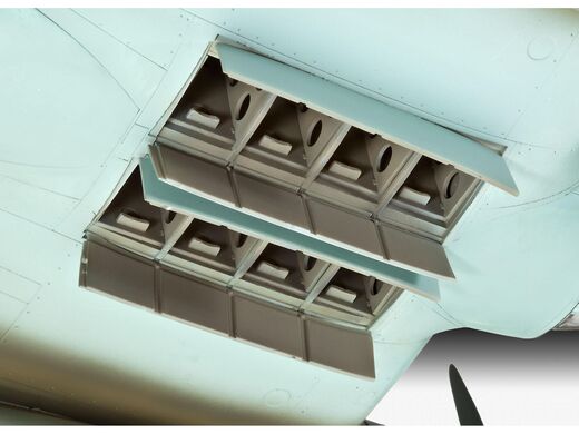 Maquette avion militaire : Heinkel He 111P-1 1/32 - Revell 03755  3755